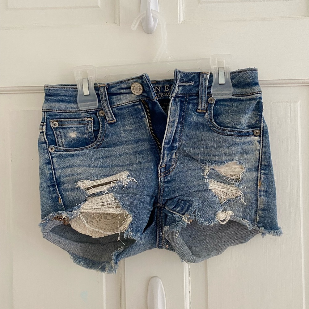 American Eagle Ripped Jean Shorts Size 00